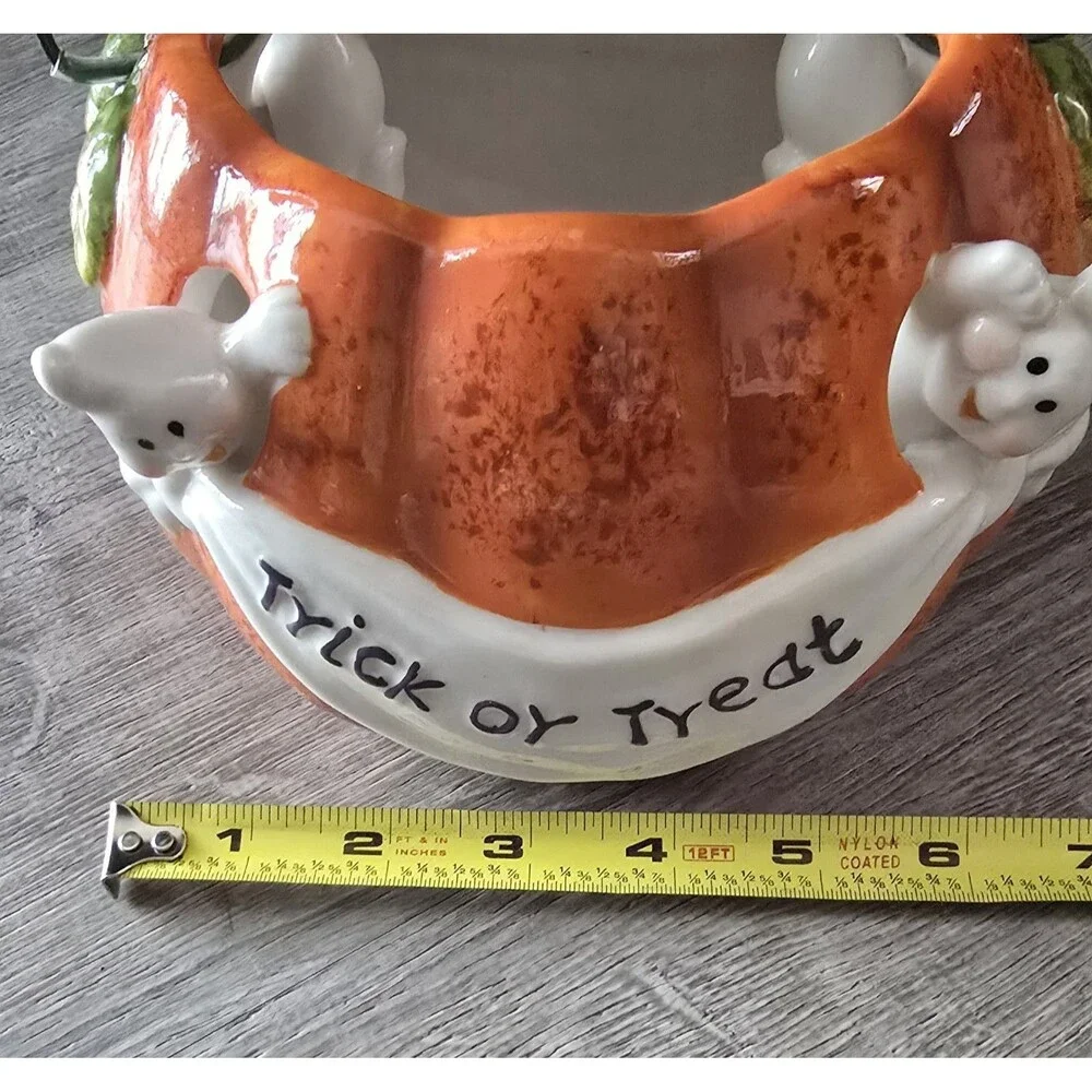 Trick or Treat Halloween Pumpkin Peeking Ghosts Candy Dish Pail Basket EUC CUTE!